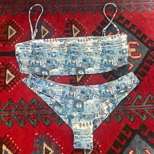 BRAND NEW FRANKIES BIKINIS SET MATCHING NEWSPAPER COMIC BLUE XL NWT